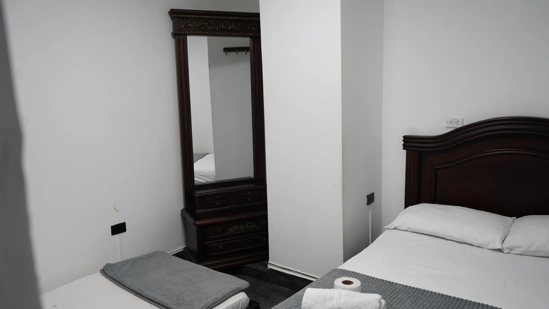 Hotel Serymar La 70 Medellin Colombia